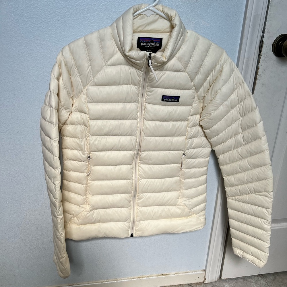 Patagonia down sweater jacket
